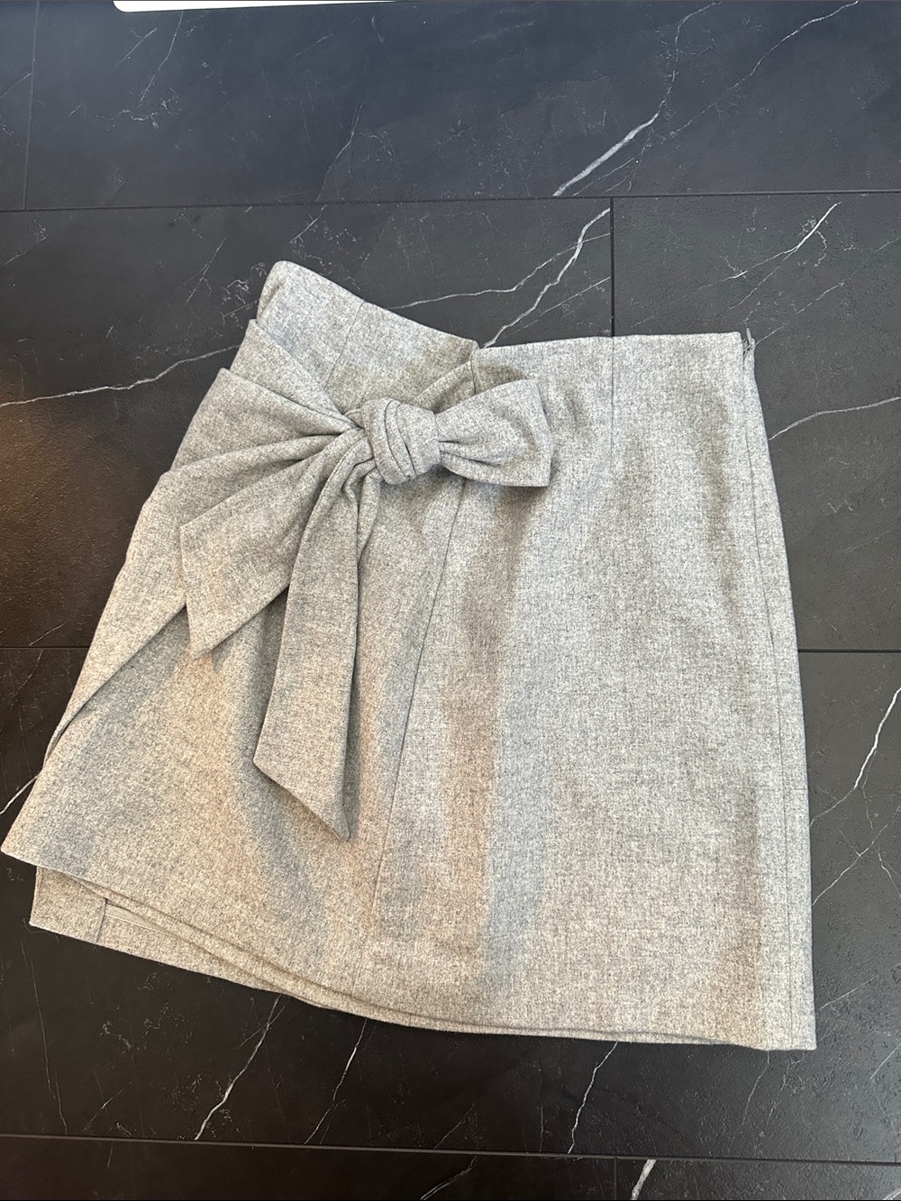 Wilfred Light Gray Tie-Bow Mini Skirt